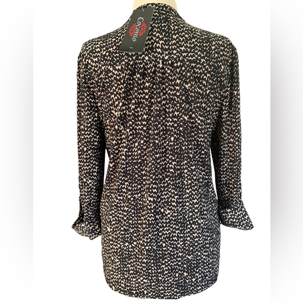 COCOMO Large Black Beige 3/4 sleeve women’s Pintuck Blouse top shirt tun… - Picture 4 of 13